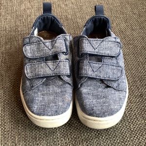 Toms shoes, EUC, size T8, Navy